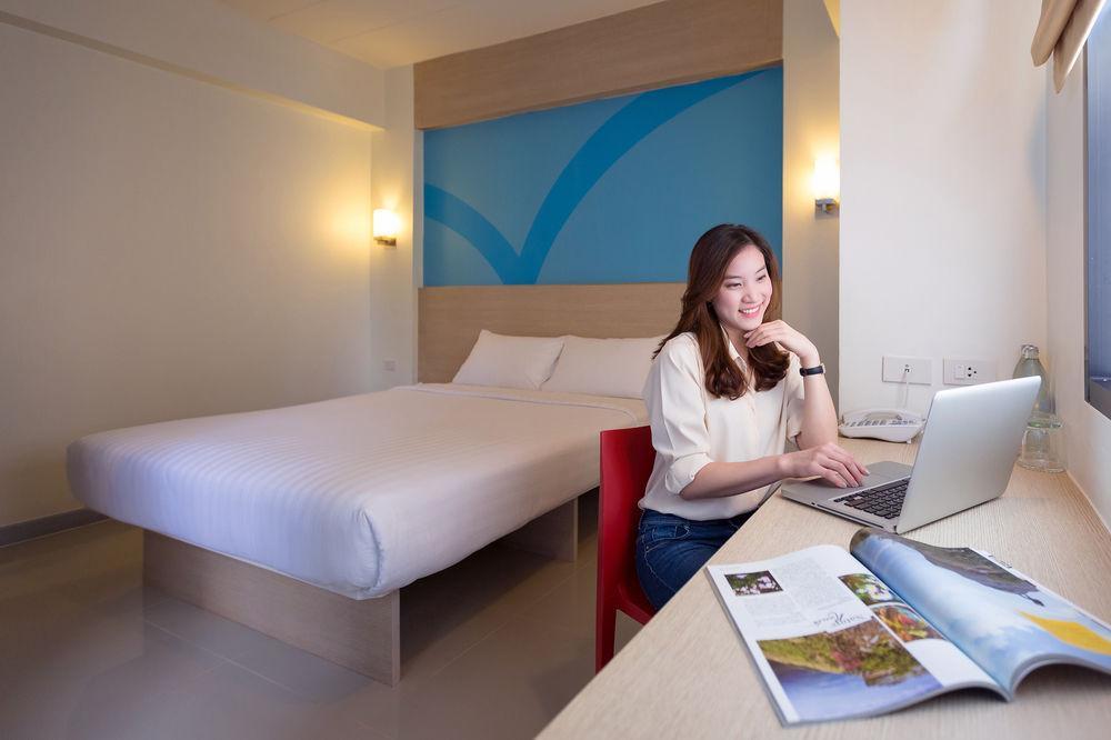 Hop Inn Mae Sot Building A Екстер'єр фото