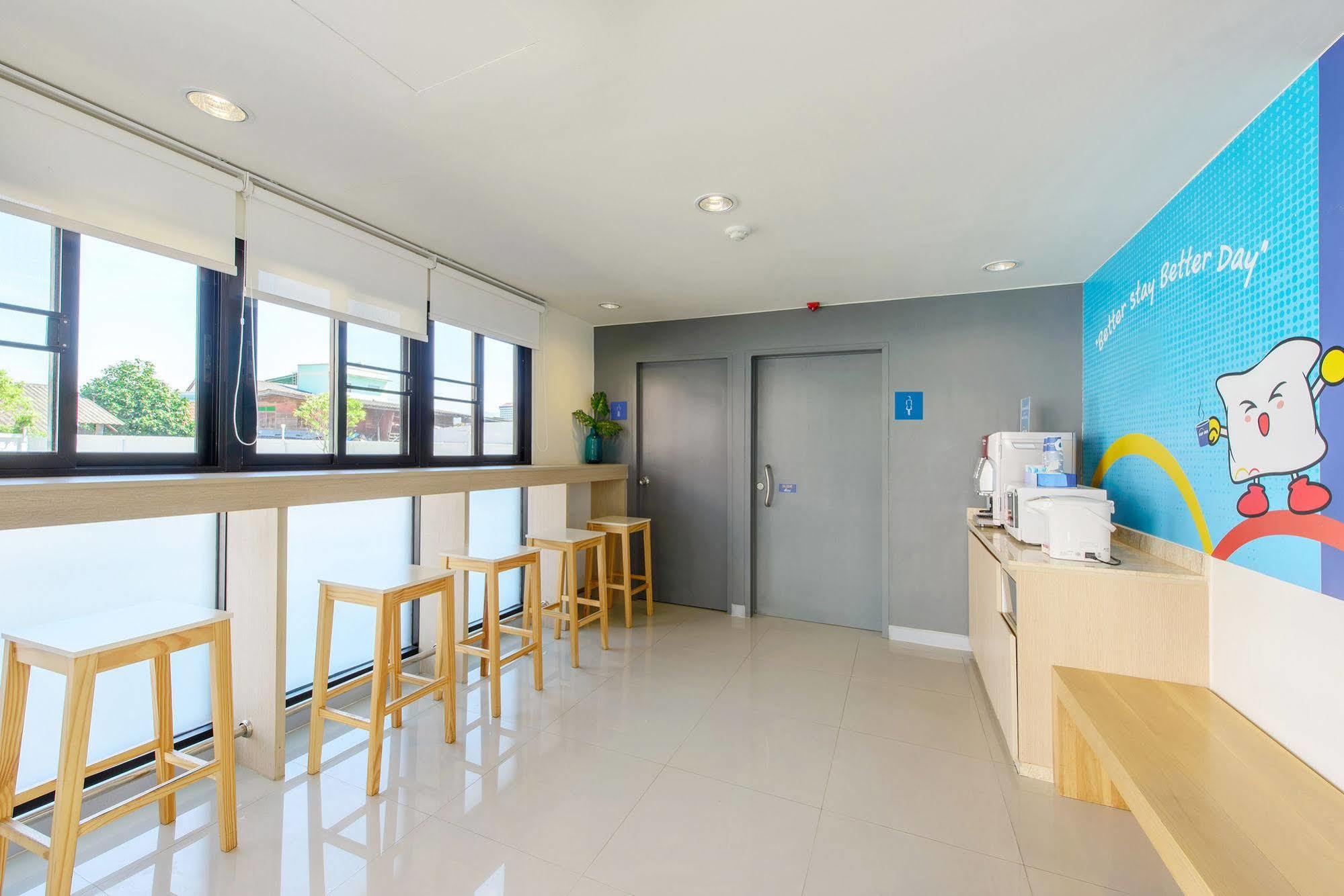 Hop Inn Mae Sot Building A Екстер'єр фото